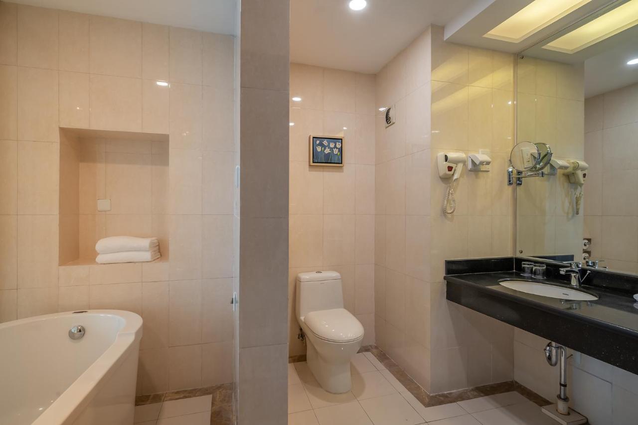 ג'ינאן Grand Metropark Hotel Shandong מראה חיצוני תמונה