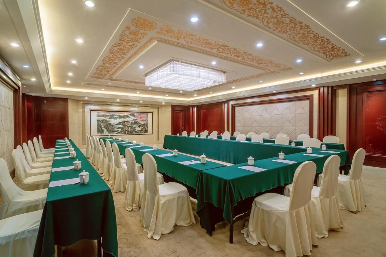 ג'ינאן Grand Metropark Hotel Shandong מראה חיצוני תמונה